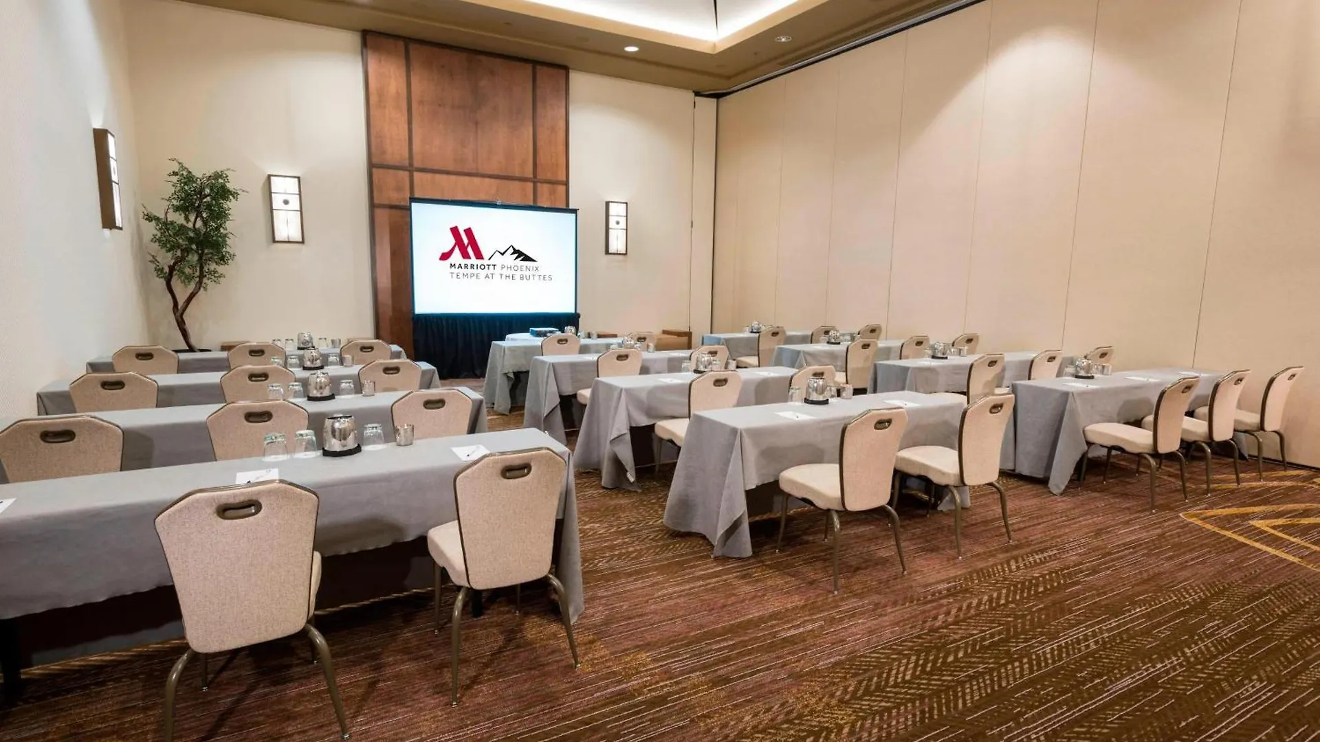 Phoenix Marriott Resort Tempe At The Buttes 4*,